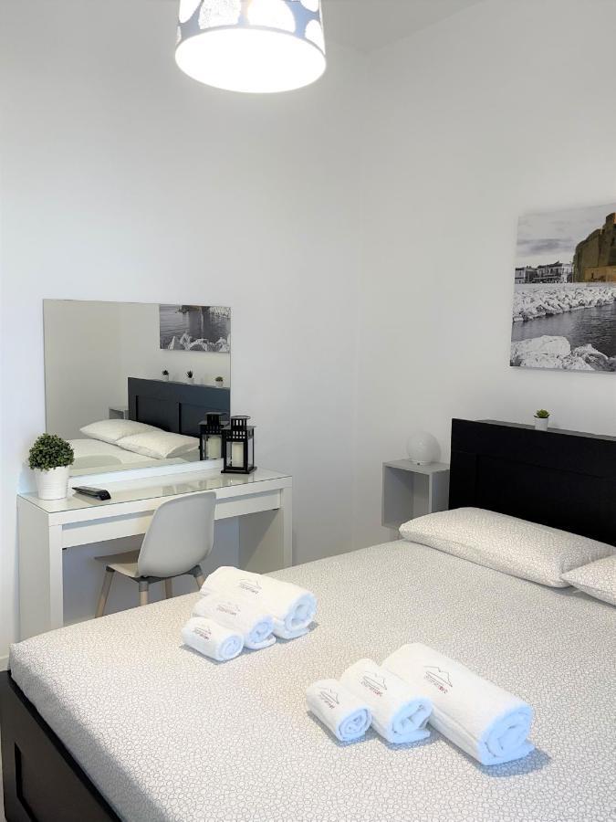 Chilometrozero Luxury Apartment Napoli Exterior foto